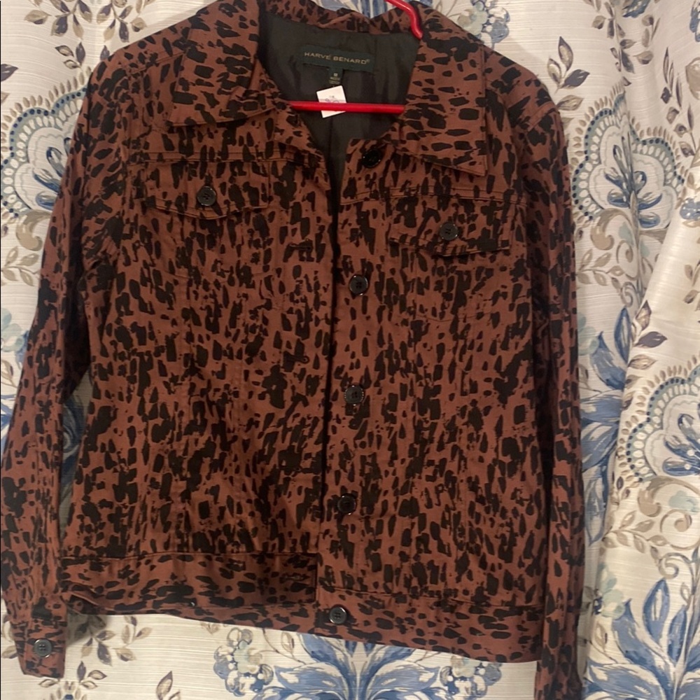HARVÈ BERNARD Brown and Black Jacket. NWOT SIZE M